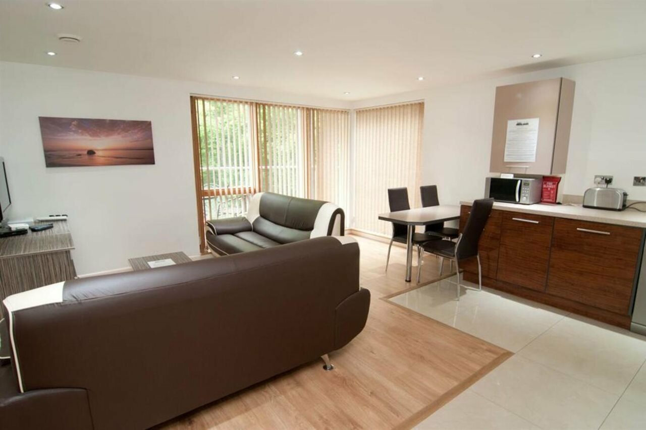 Фото Southampton Serviced Apartment