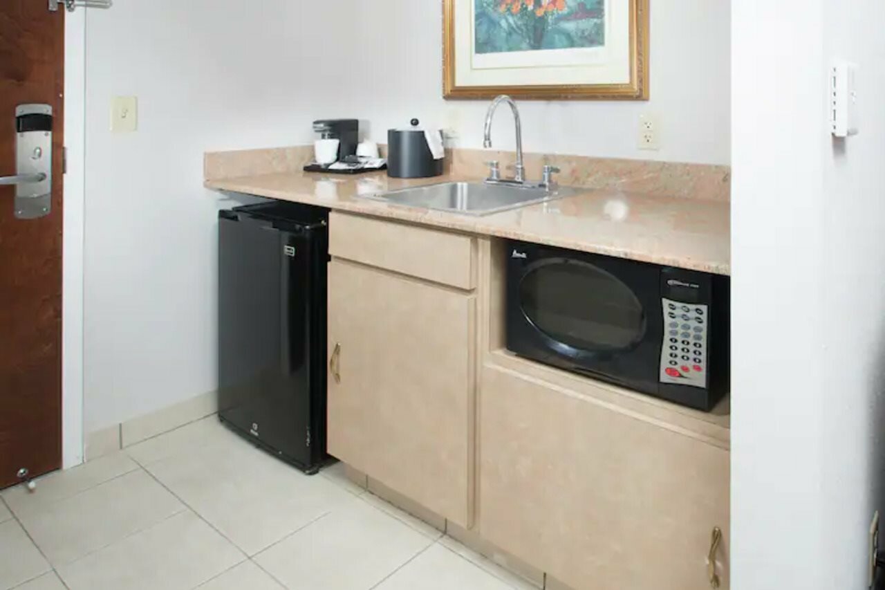 Фото Hampton Inn Linden