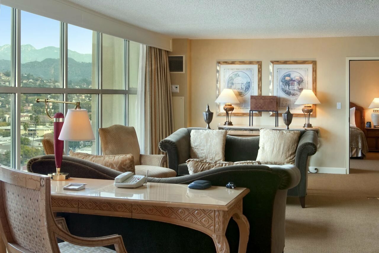 Фото Hilton Los Angeles North/Glendale & Executive Meeting Ctr