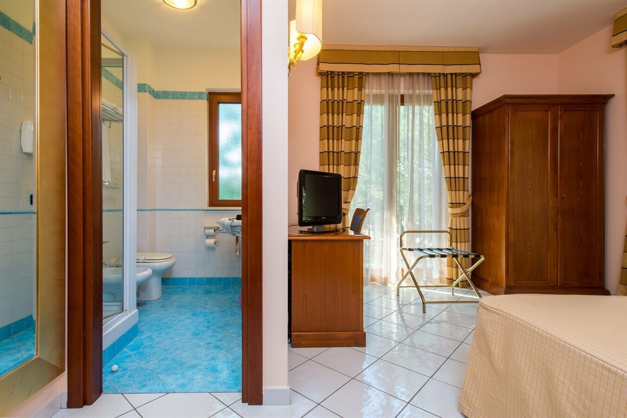 Фото Hotel Villa Albani