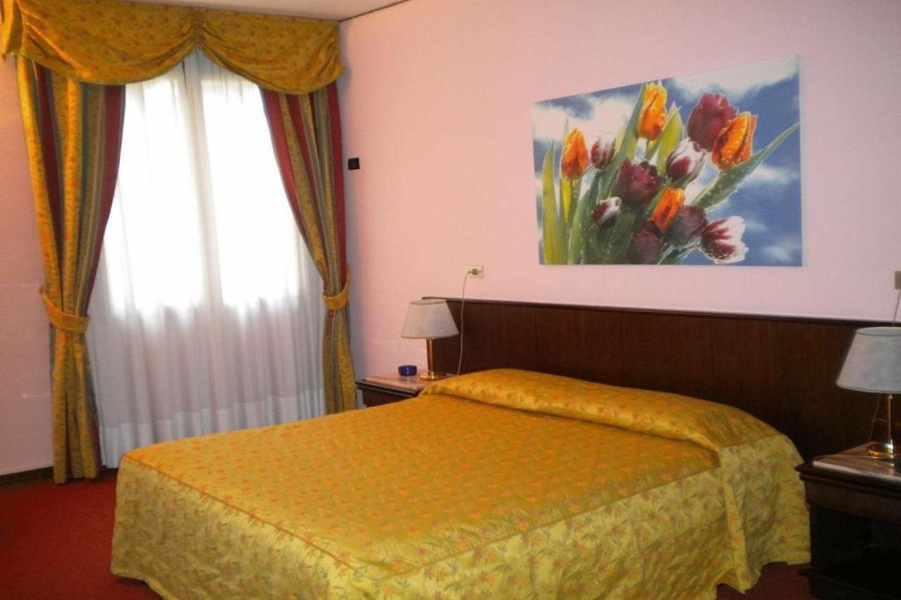 Фото Hotel Donatello