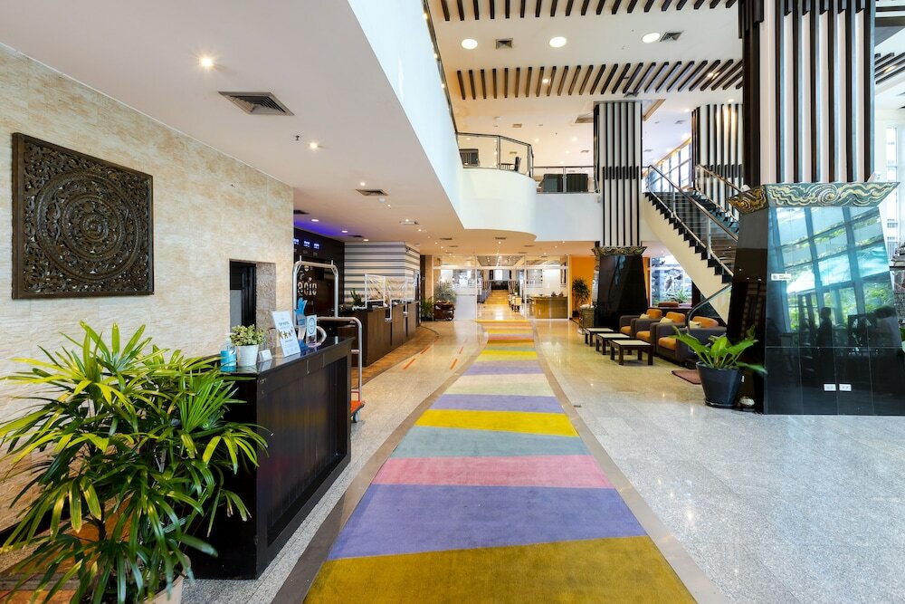 Фото Pinnacle Lumpinee Park Hotel