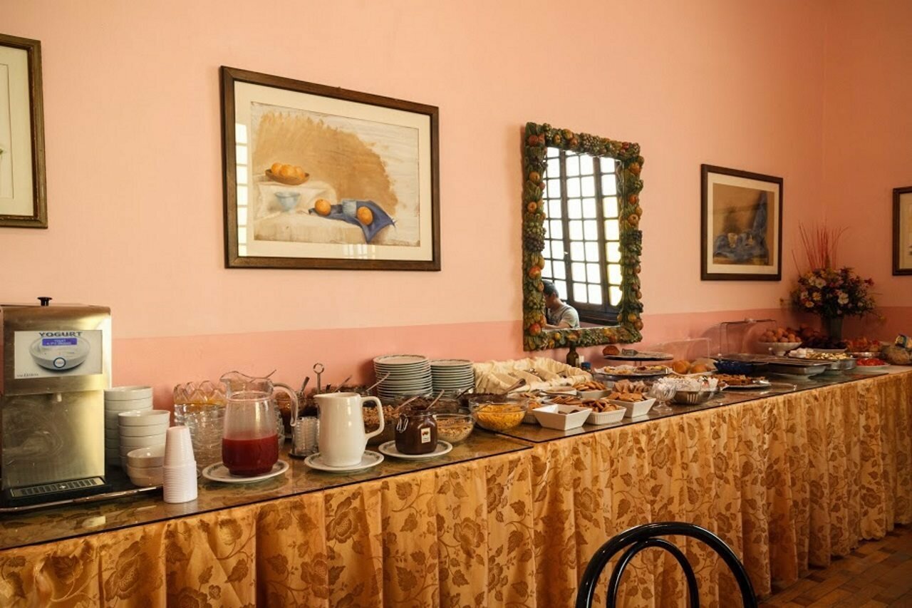 Фото Hotel Basilea