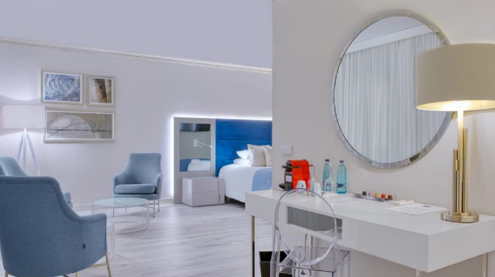 Фото Boutique Hotel Puerto Banus B51 & Park Plaza Suites Apartamentos