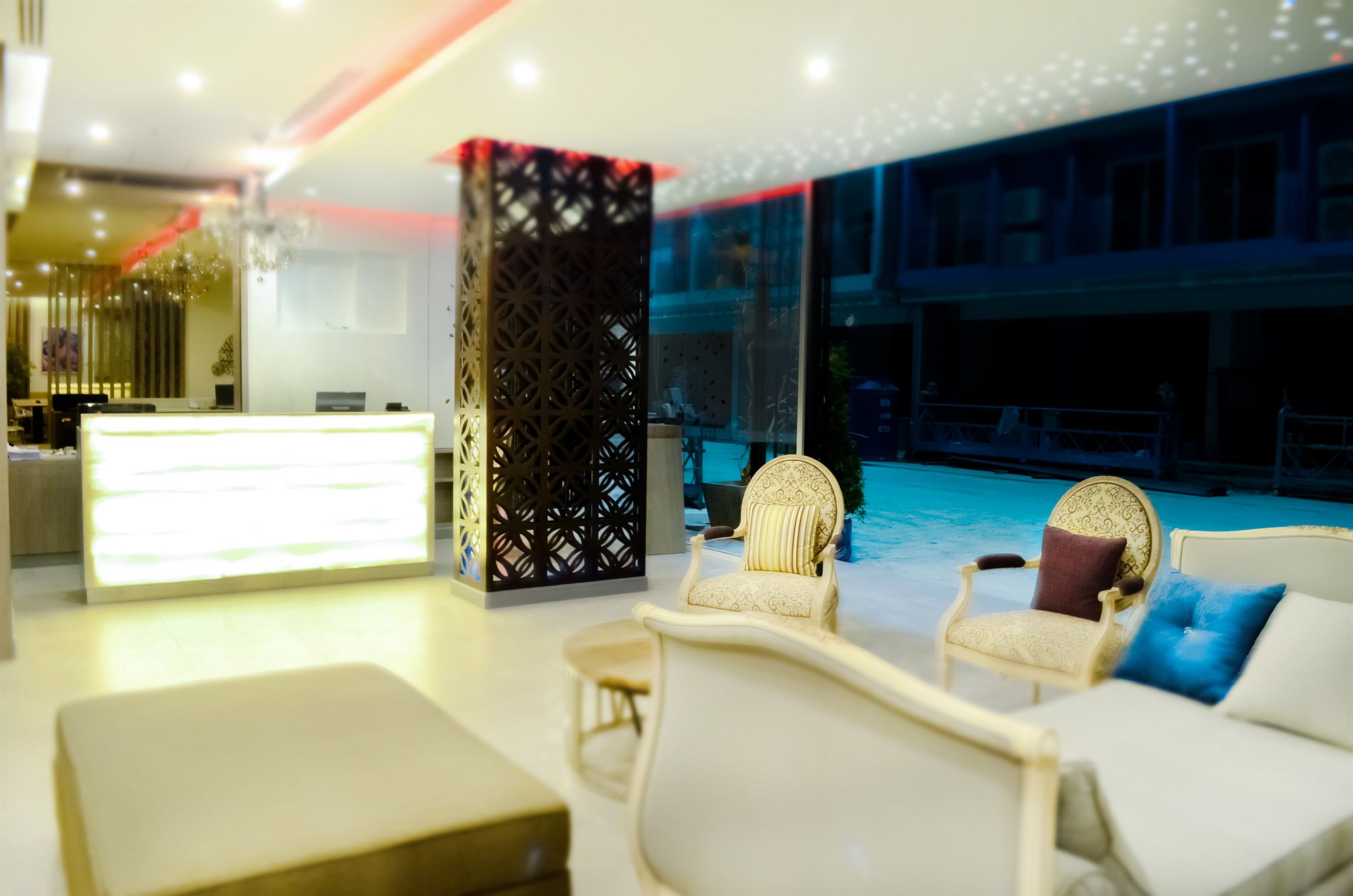 Фото Mirage Express Patong Phuket Hotel