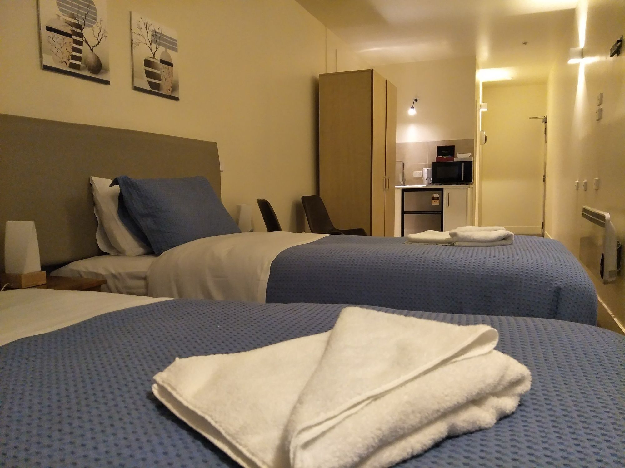 Фото Grand Central Serviced Apartments