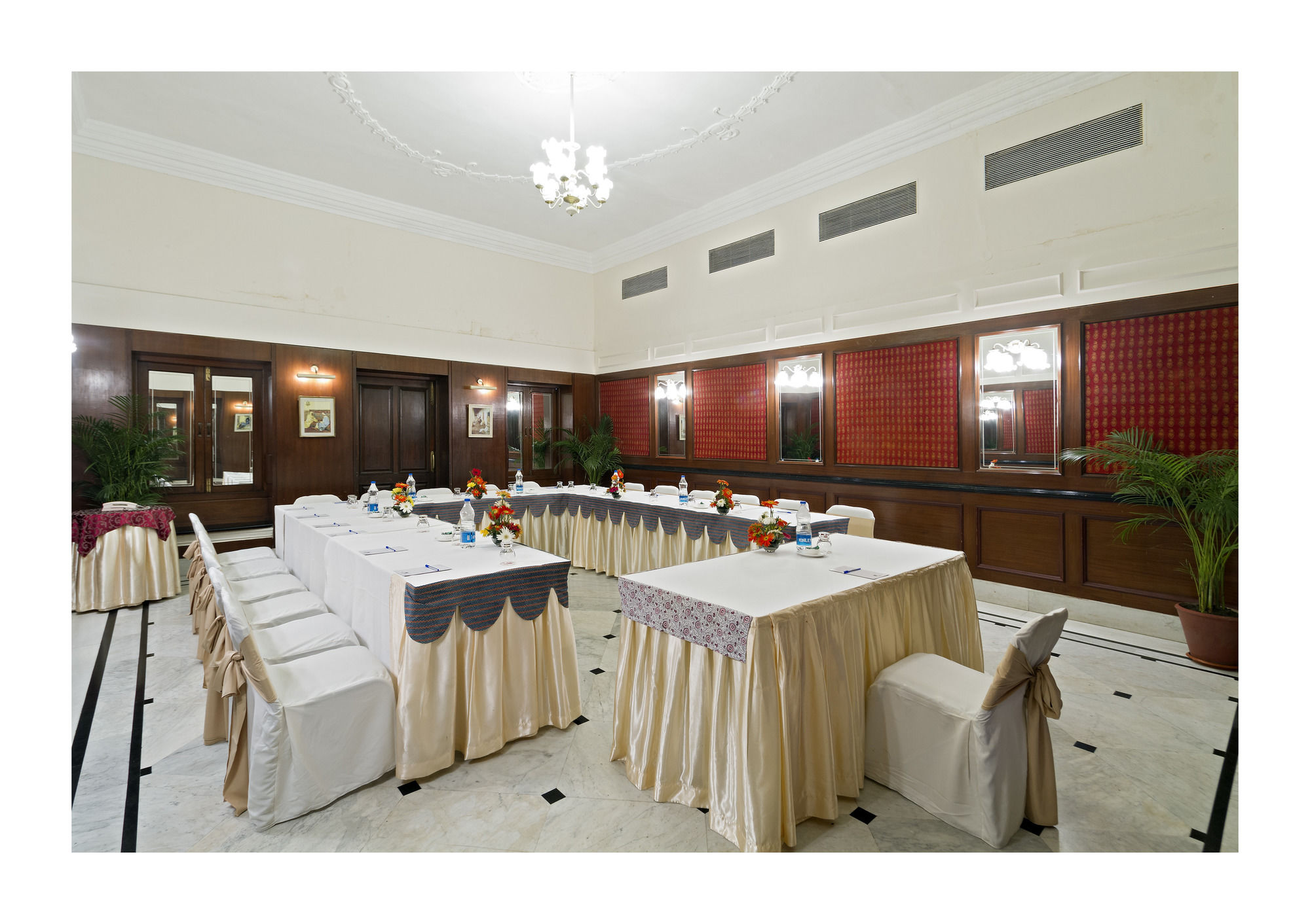 Фото Jehan Numa Palace Hotel