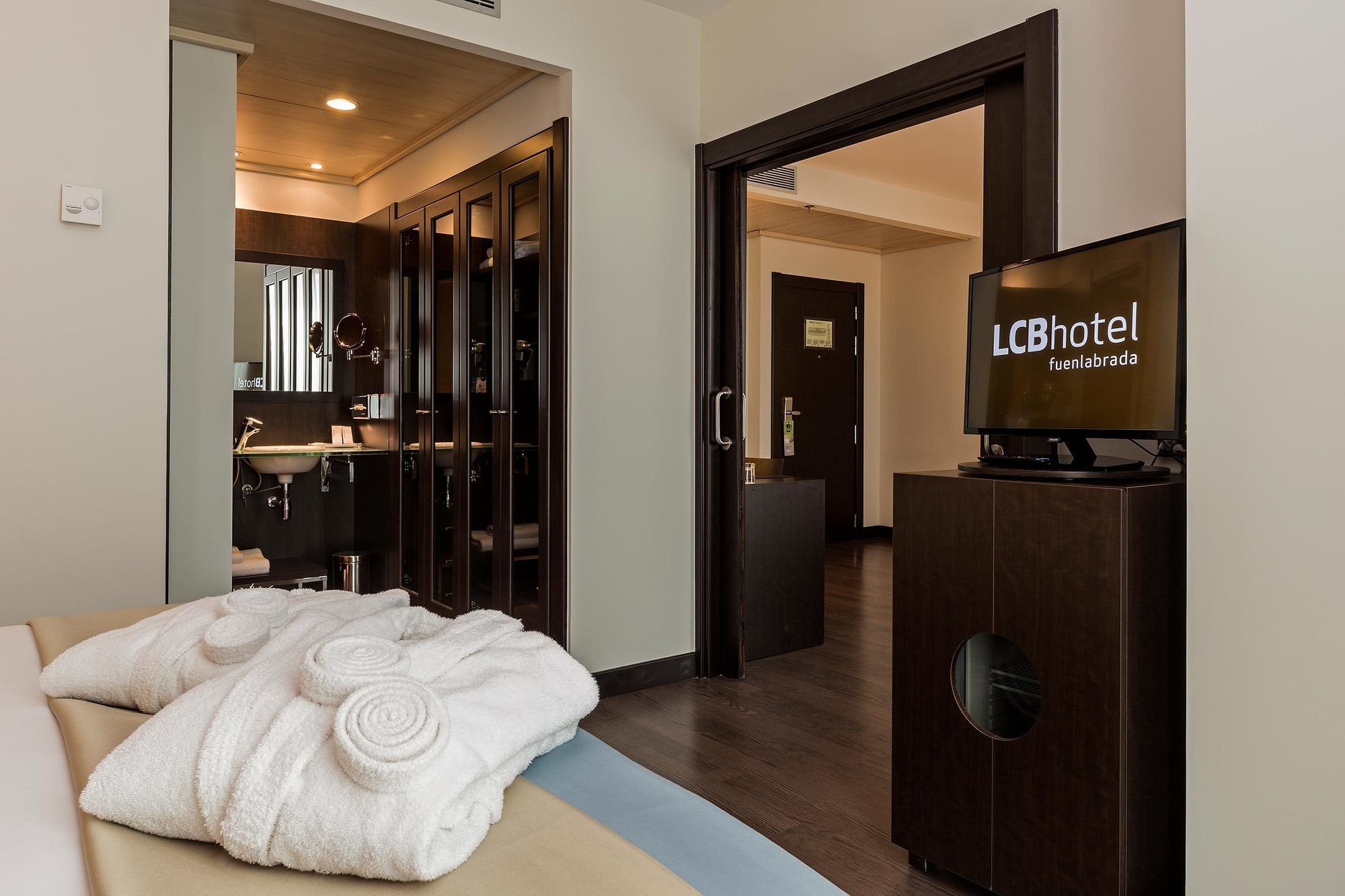 Фото Lcb Hotel Fuenlabrada