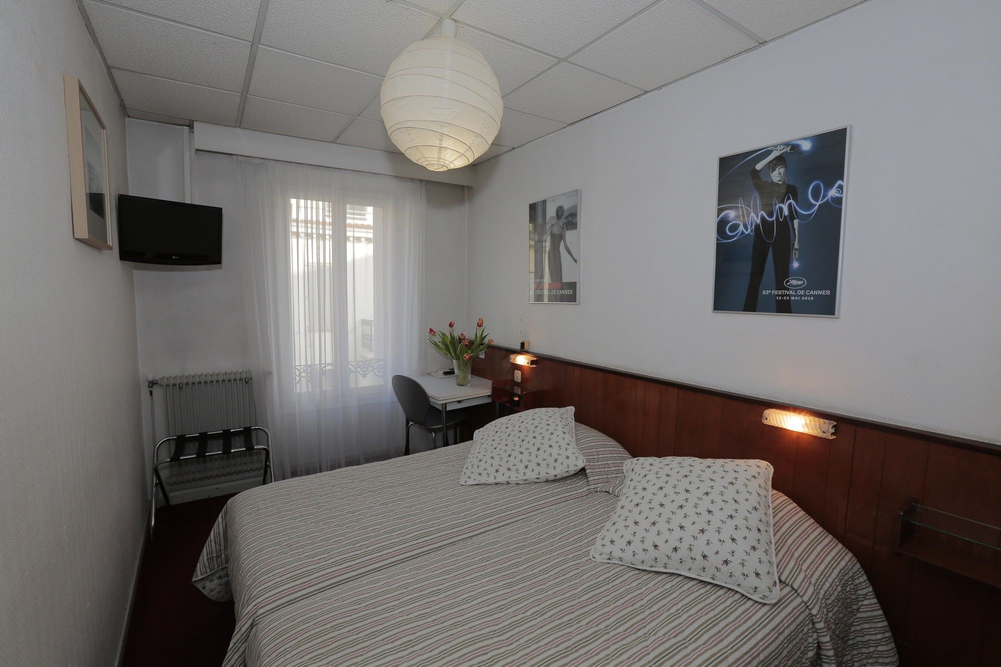 Фото Azurene Royal Hotel