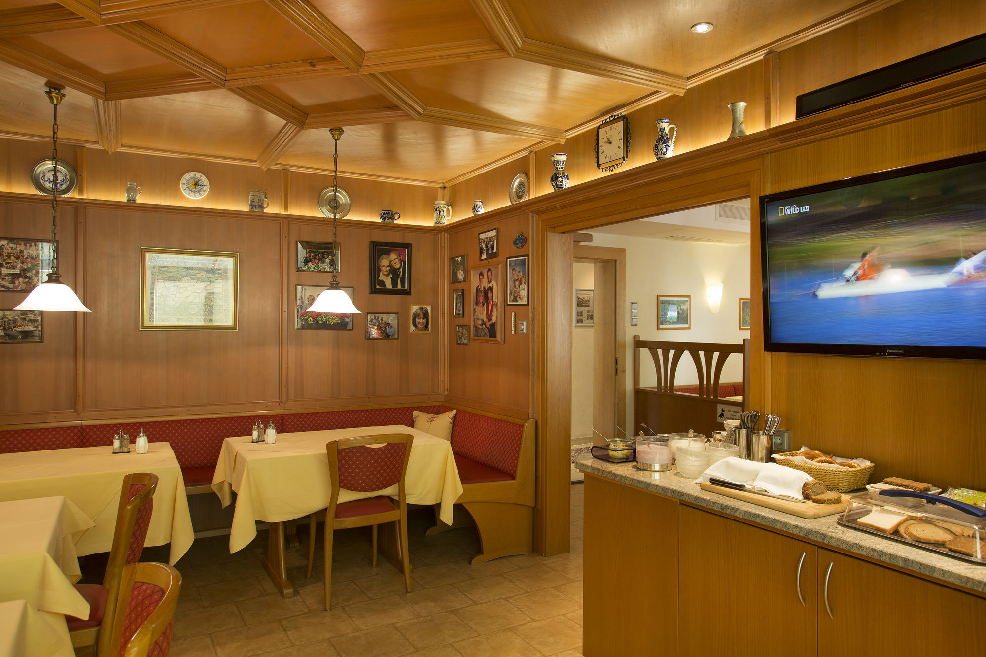 Фото Hotel Kriemhild am Hirschgarten