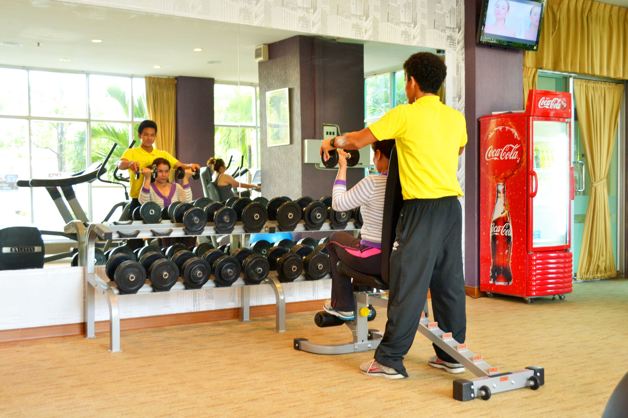 Фото The Color Living Hotel