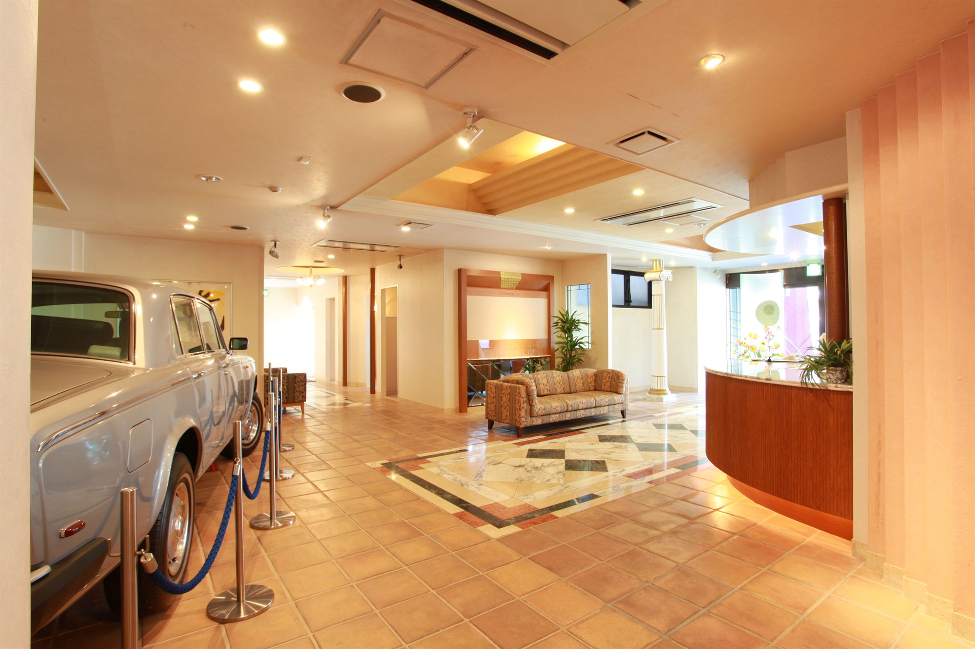 Фото Hotel Sasarindou