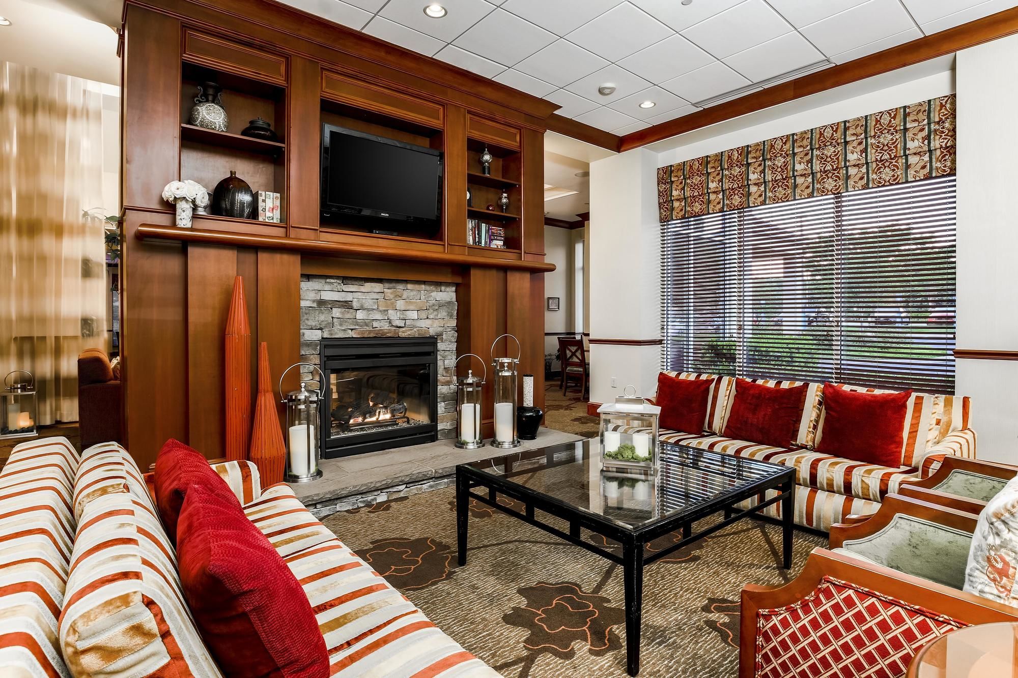 Фото Hilton Garden Inn Melville