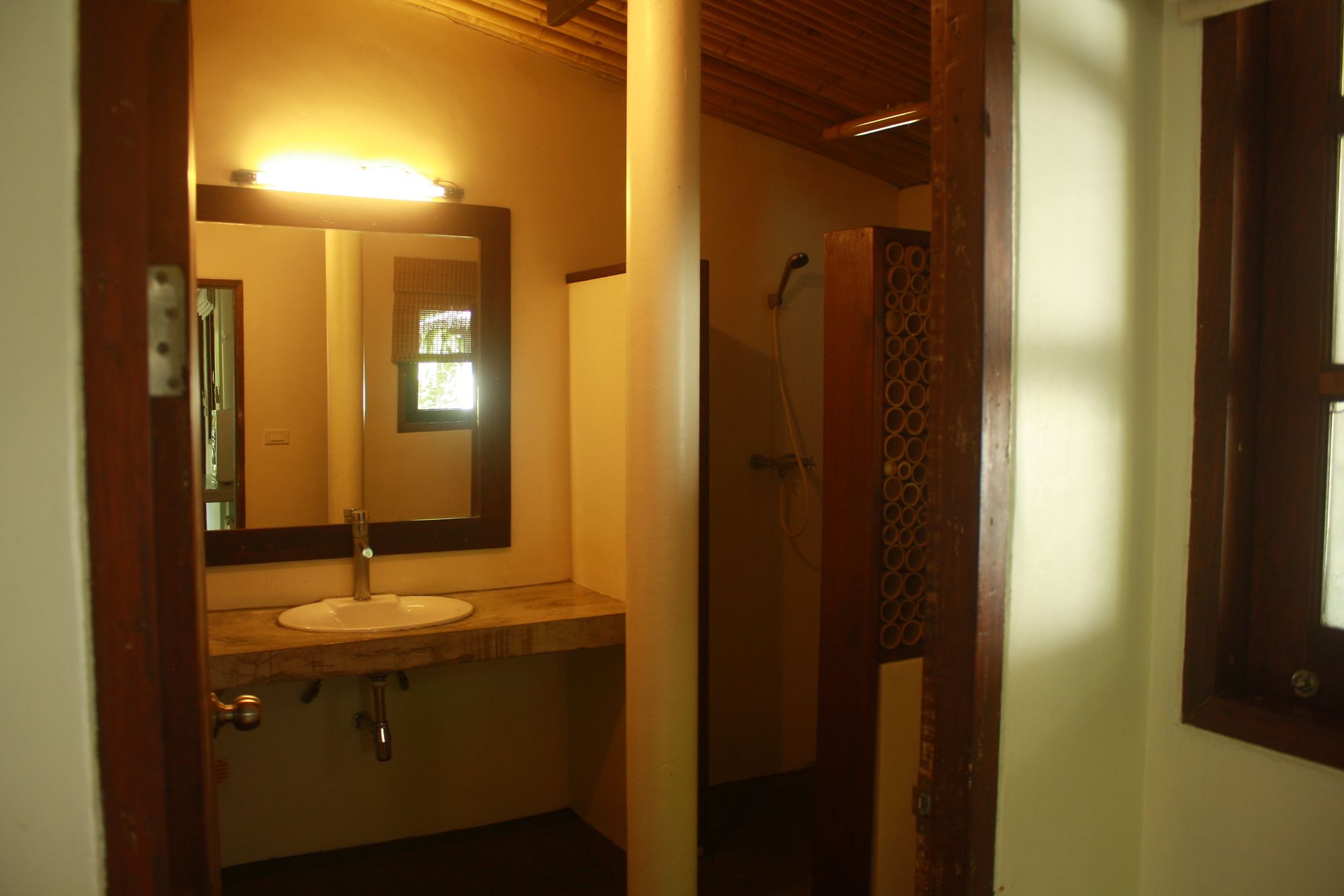 Фото Samui Honey Backpacker Bungalow