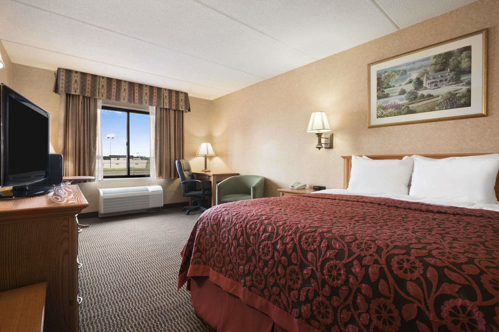 Фото Holiday Inn Express Plattsburgh, an Ihg Hotel