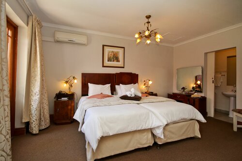 Внешний вид отеля Montagu Country Hotel в Муниципалитете Лангеберге, фото 2