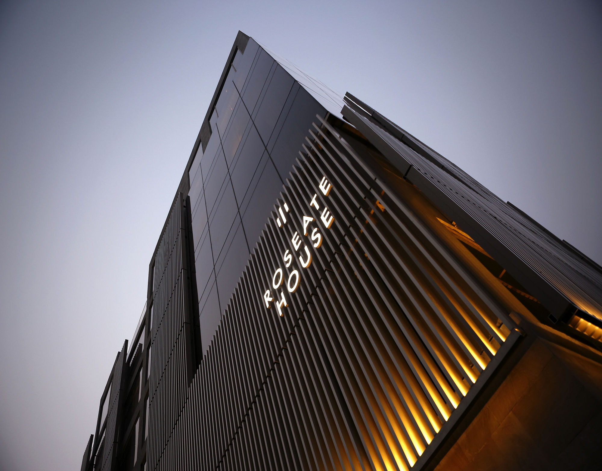 Фото Roseate House