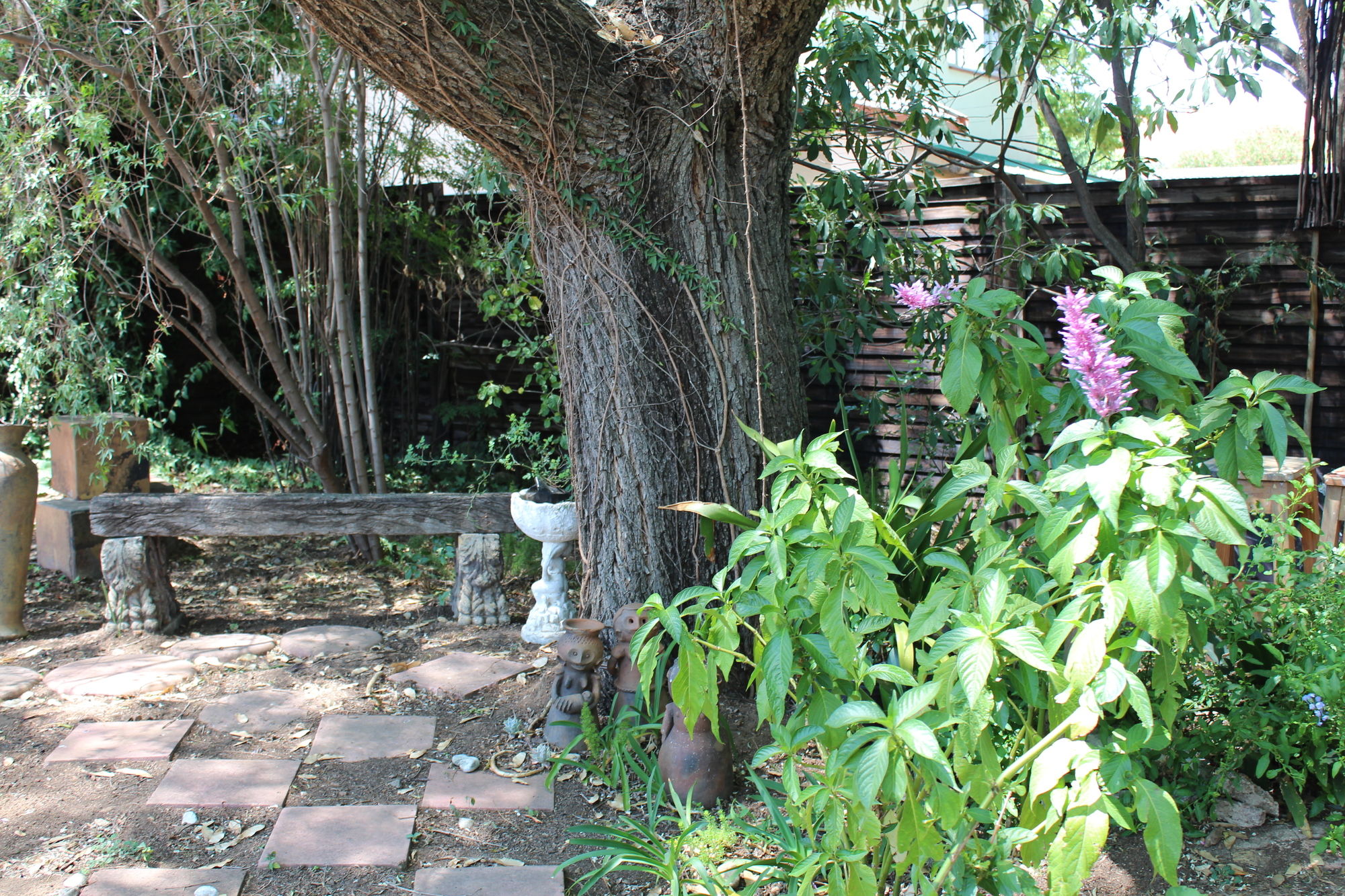 Фото 3Liebeloft Guest House