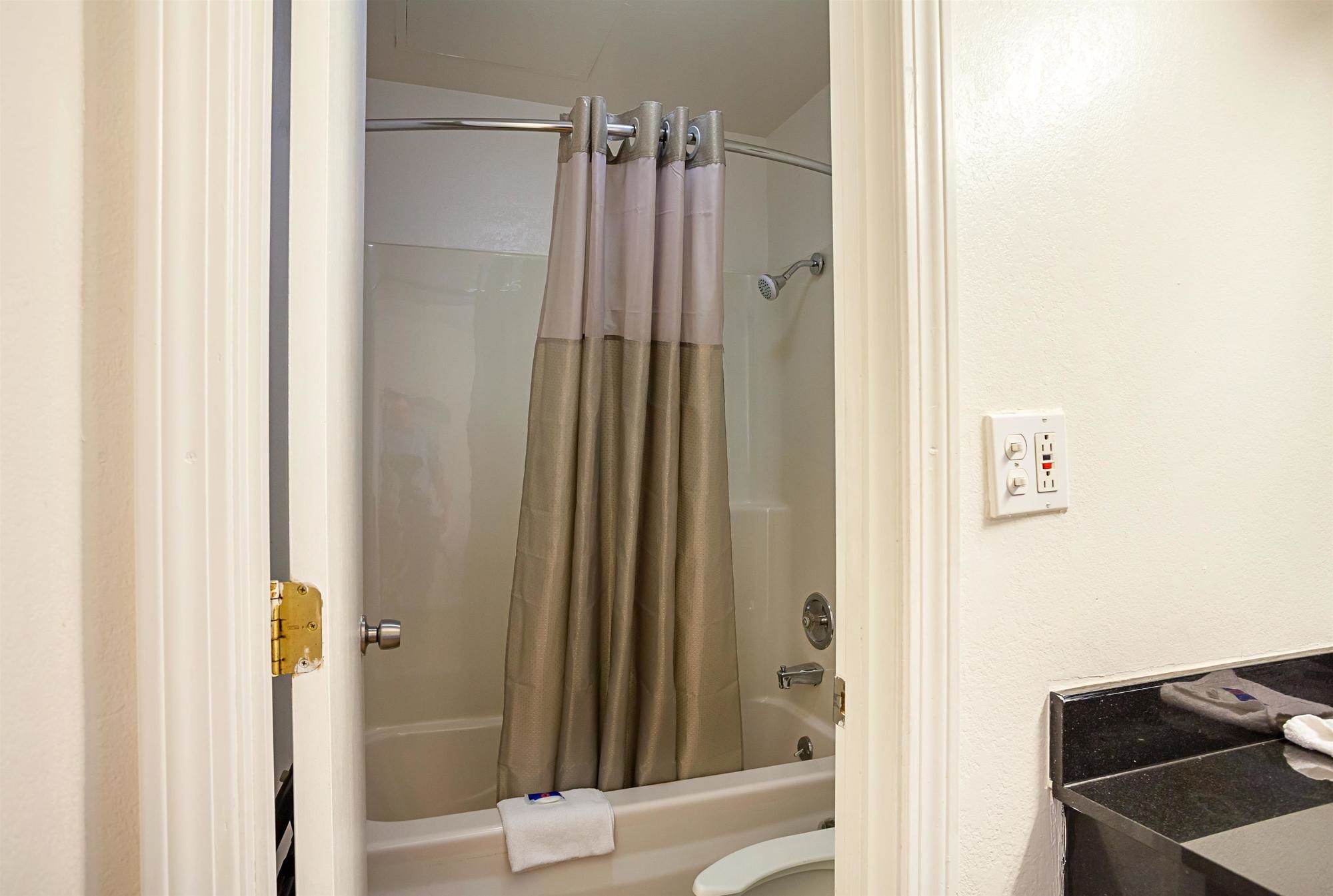 Фото Motel 6 Bangor, Me