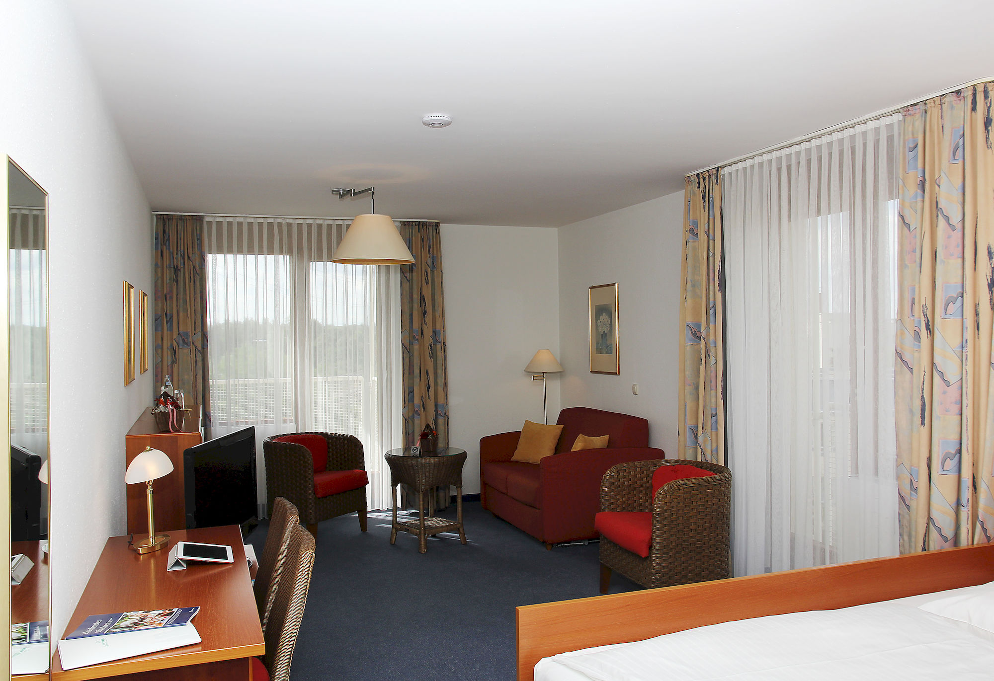 Фото Hotel Gästehaus Forum am Westkreuz