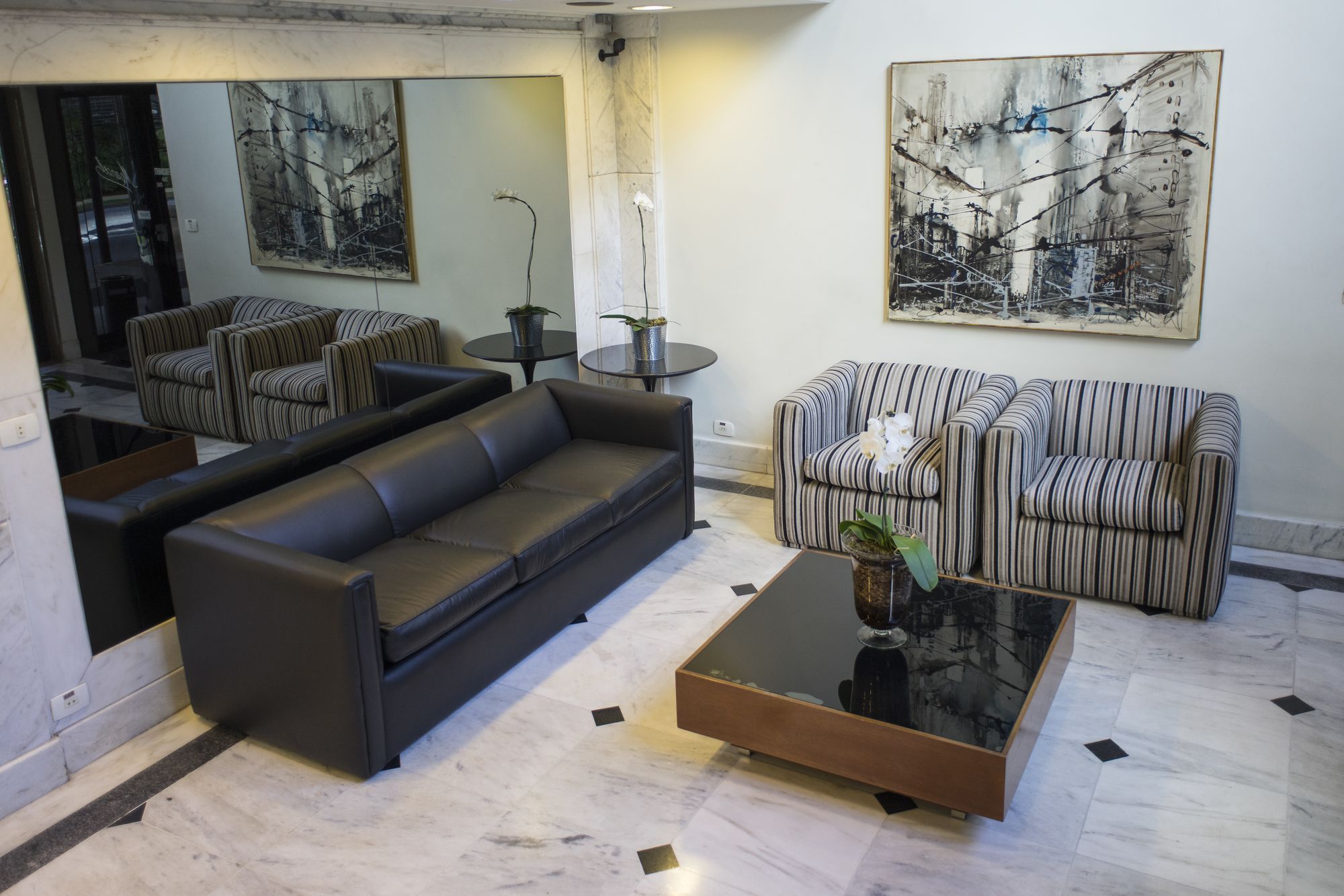 Фото Bristol The Time