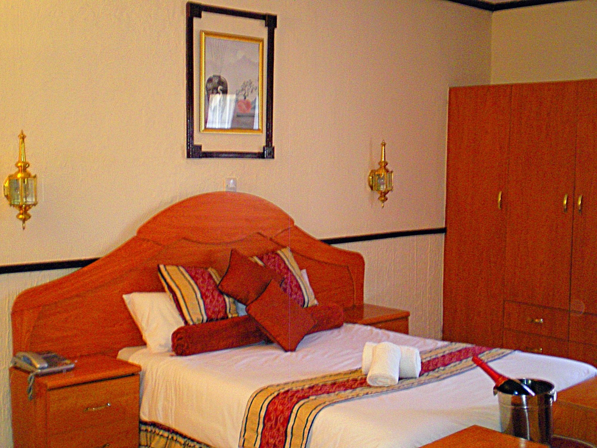 Фото New Fairmount Hotel & Casino