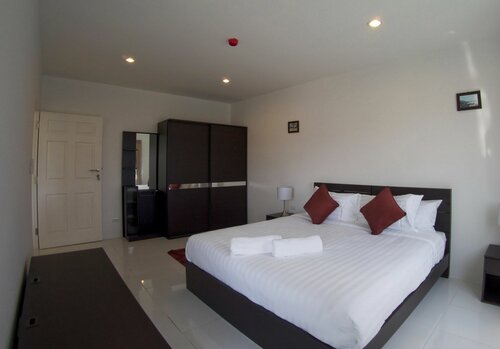 Гостиница Living Residence Phuket на Пхукете