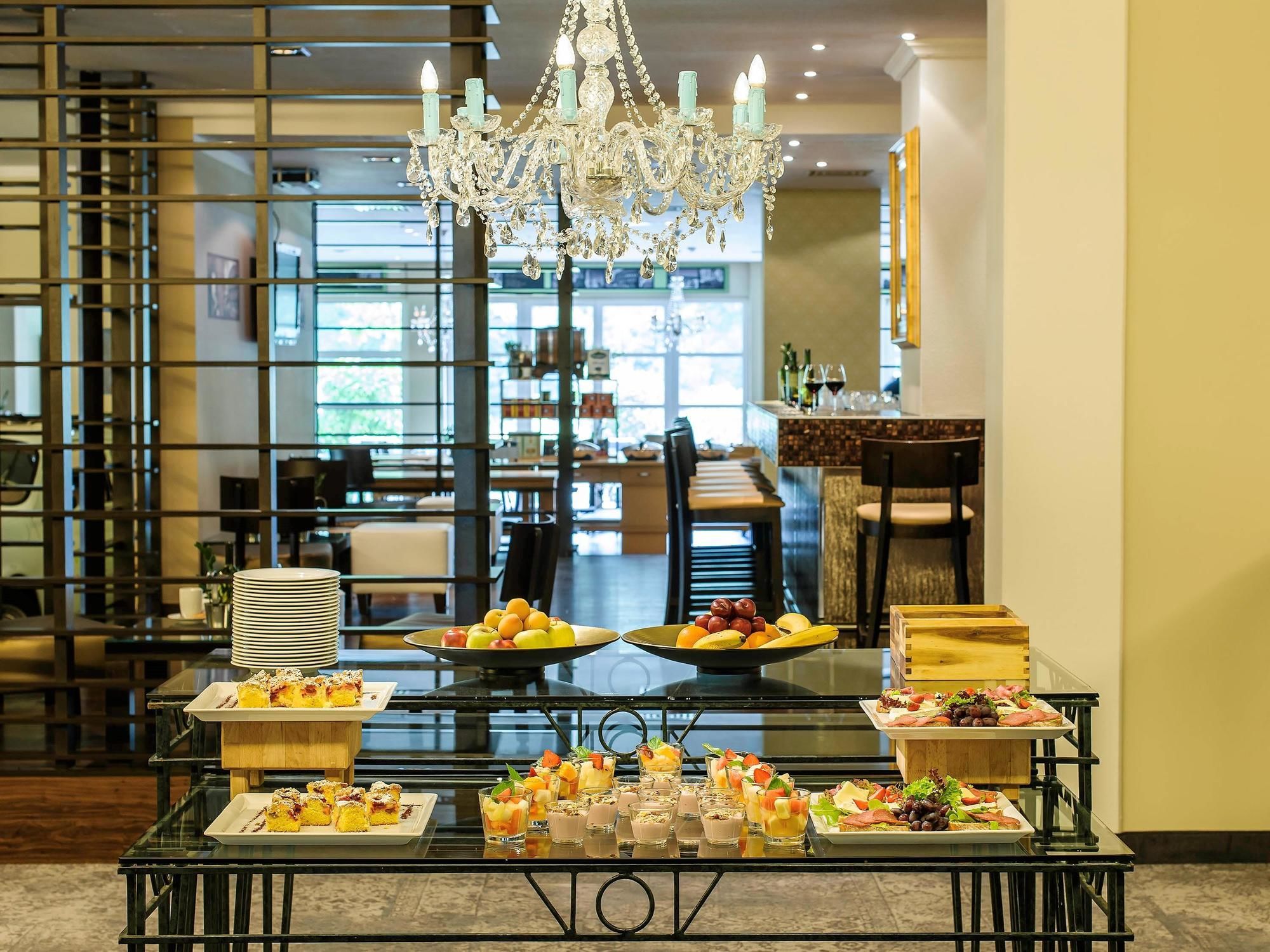 Фото Ibis Styles Regensburg Hotel