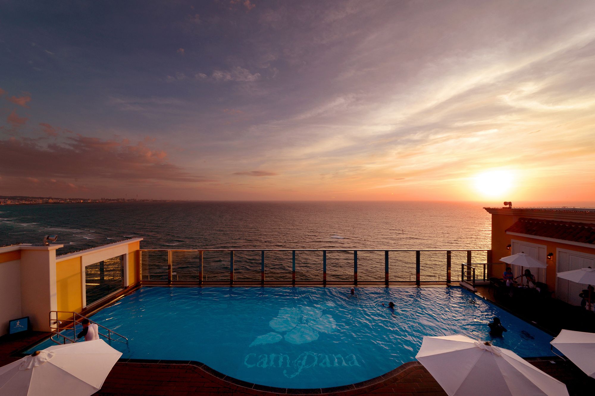 Фото Vessel Hotel Campana Okinawa