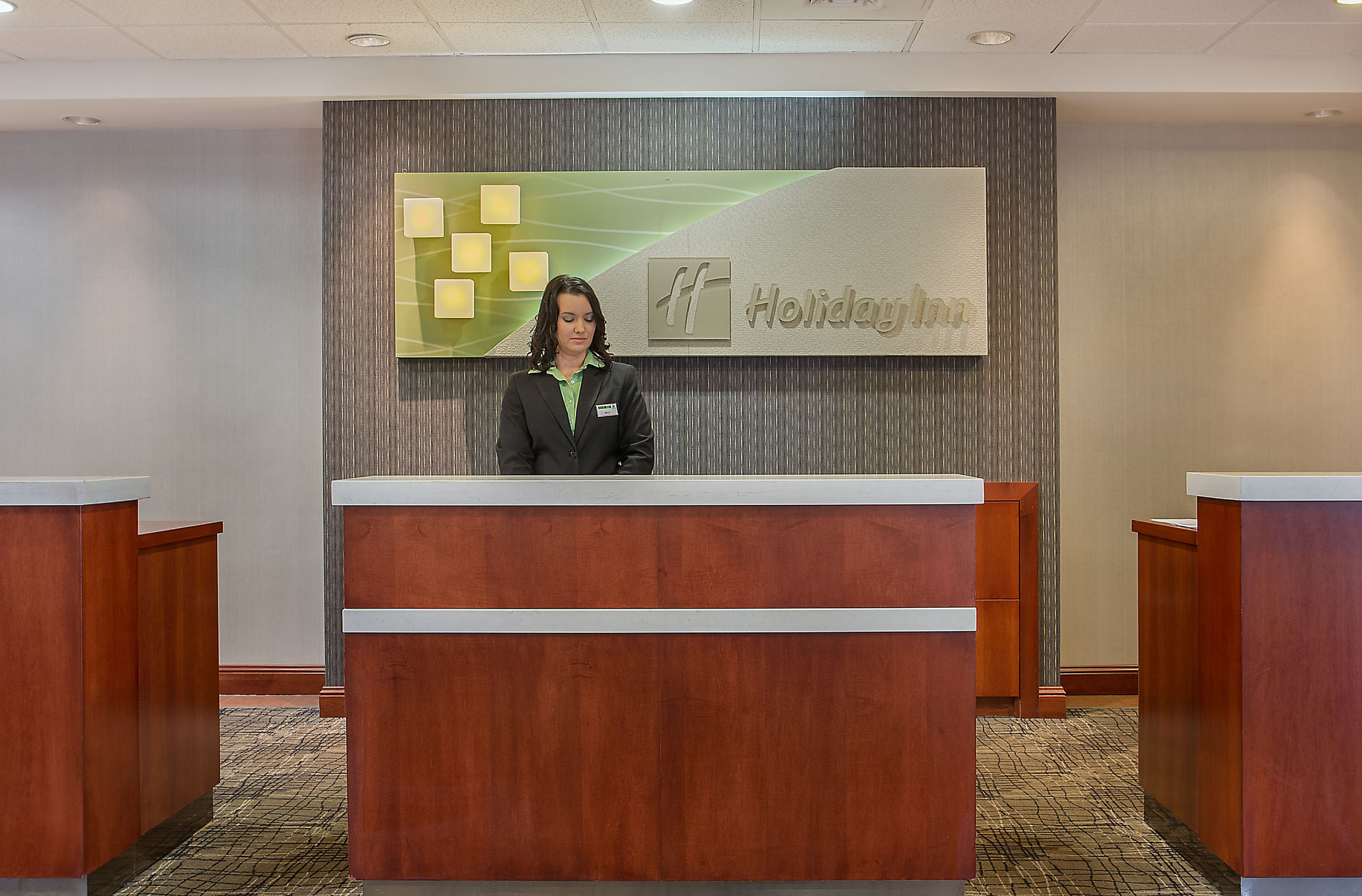 Фото Holiday Inn University Plaza-Bowling Green, an Ihg Hotel