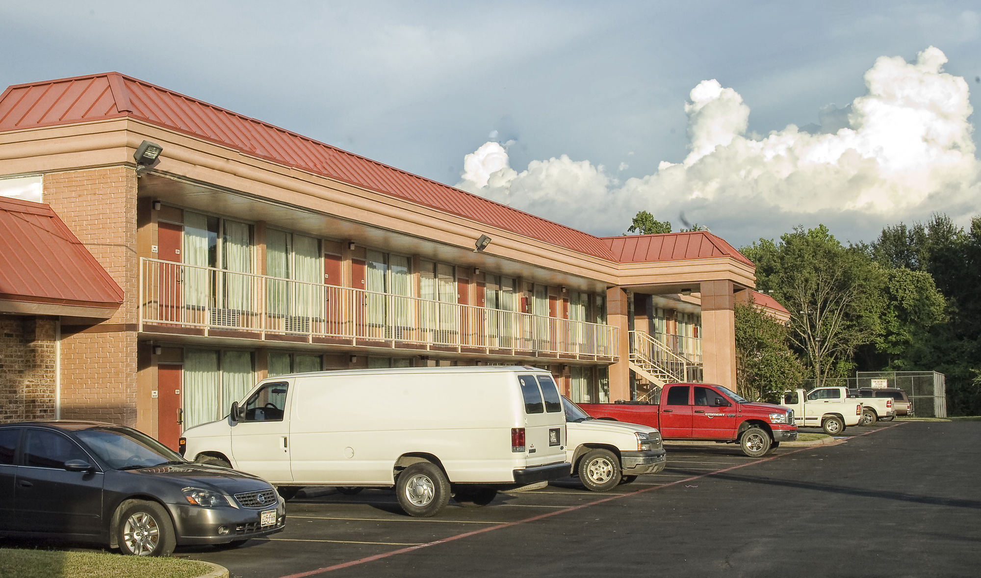 Фото Express Inn & Suites