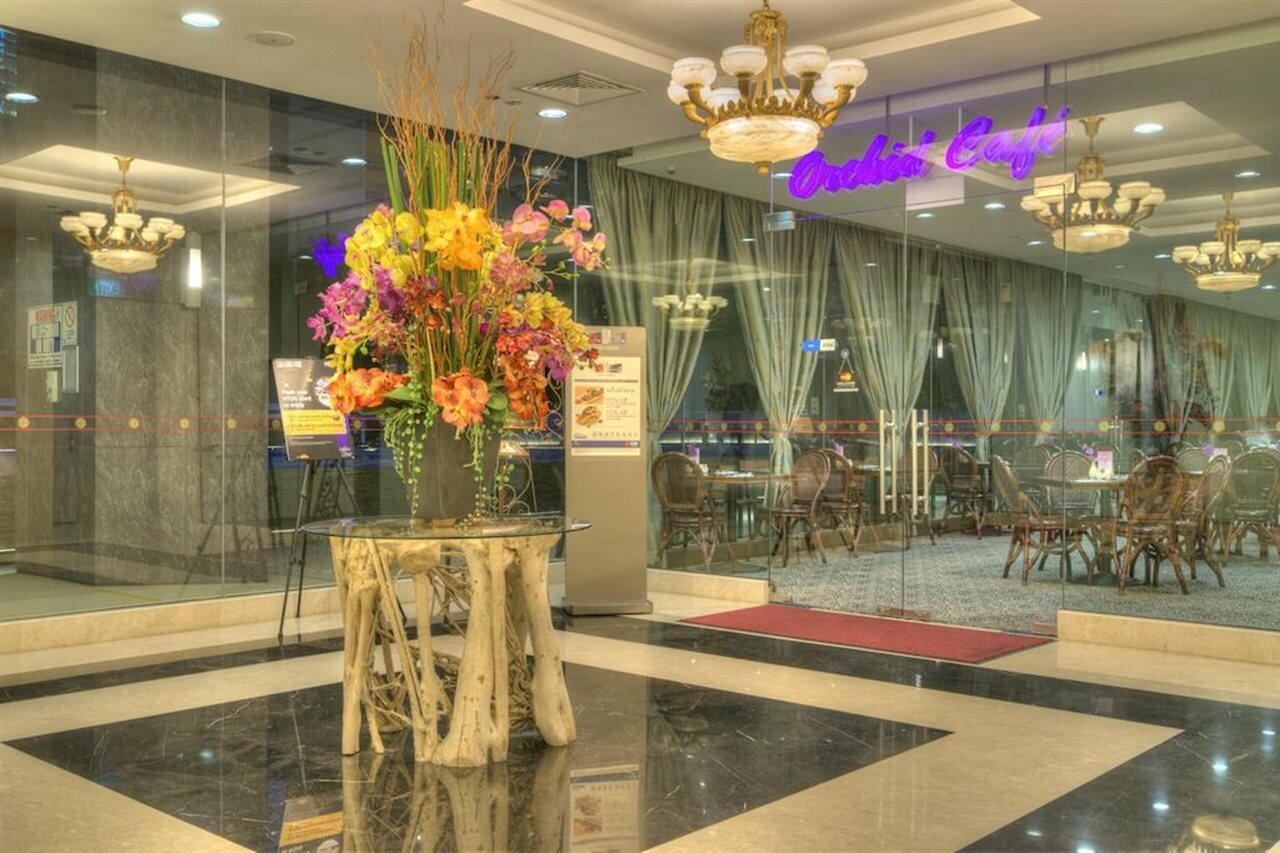 Фото Orchid Hotel