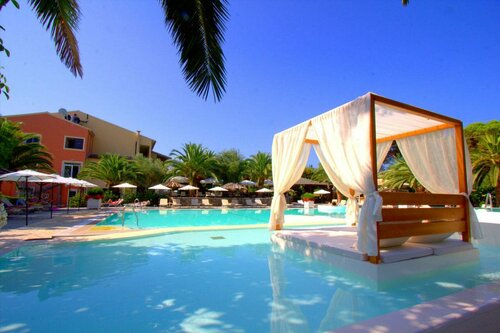 Внешний вид отеля Art Hotel Debono в Гувье, фото 1