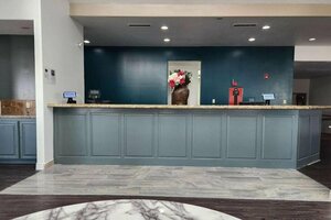 Гостиница Le Ritz Hotel and Suites