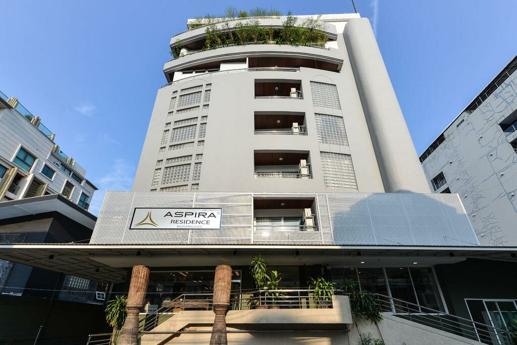 Hotel Aspira Residence Ruamrudee, Bangkok, photo