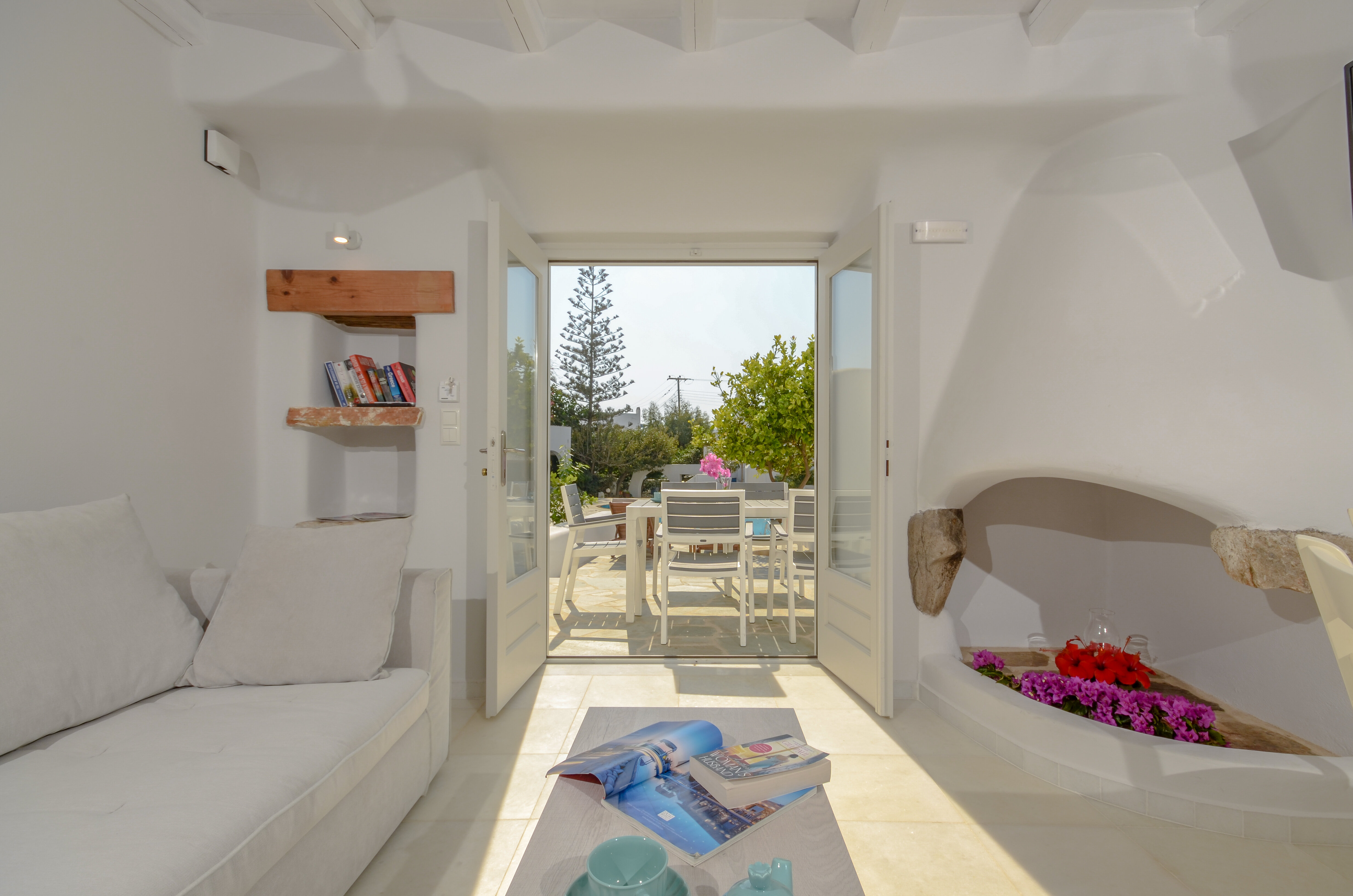 Фото Naxian Queen Luxury Villas & Suites