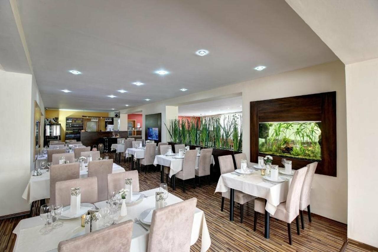 Фото Hotel Dixon