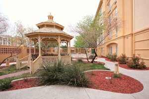 Гостиница La Quinta Inn & Suites by Wyndham Albuquerque West