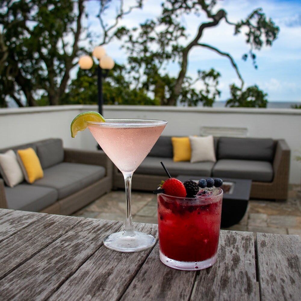 Фото White House Hotel