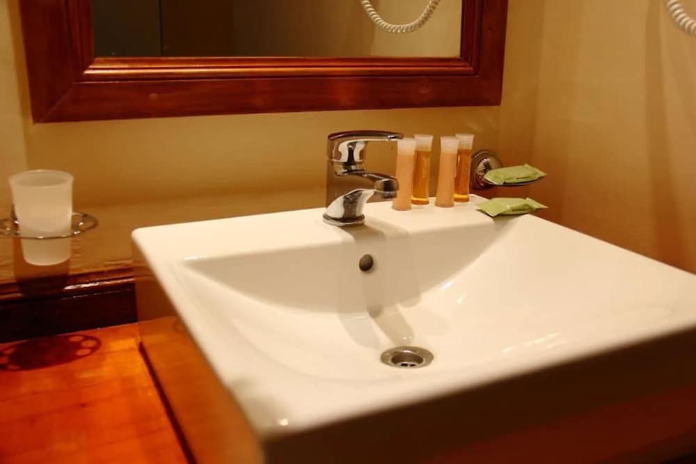 Фото Rainforest Hotel & Cabañas