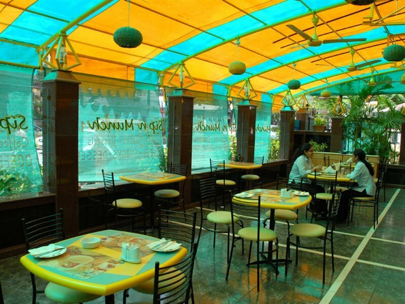 Фото The Emerald Hotel & Executive Apartments