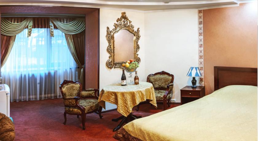 Фото Каштан