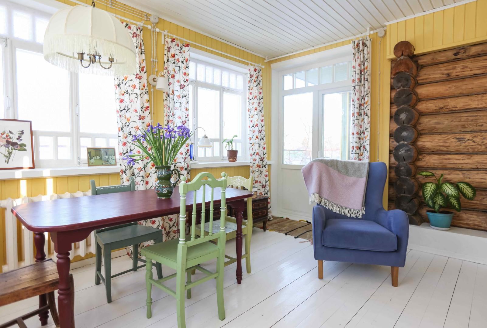 Фото Дымов Дача - Желтый Дом