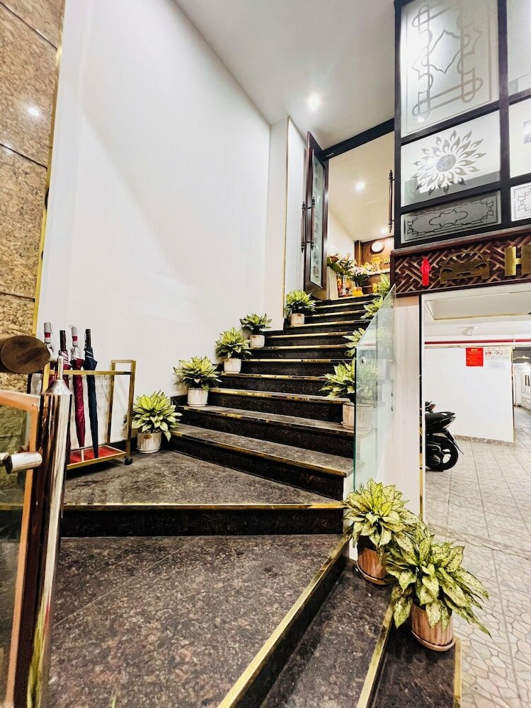 Фото 239 Hotel by RedDoorz