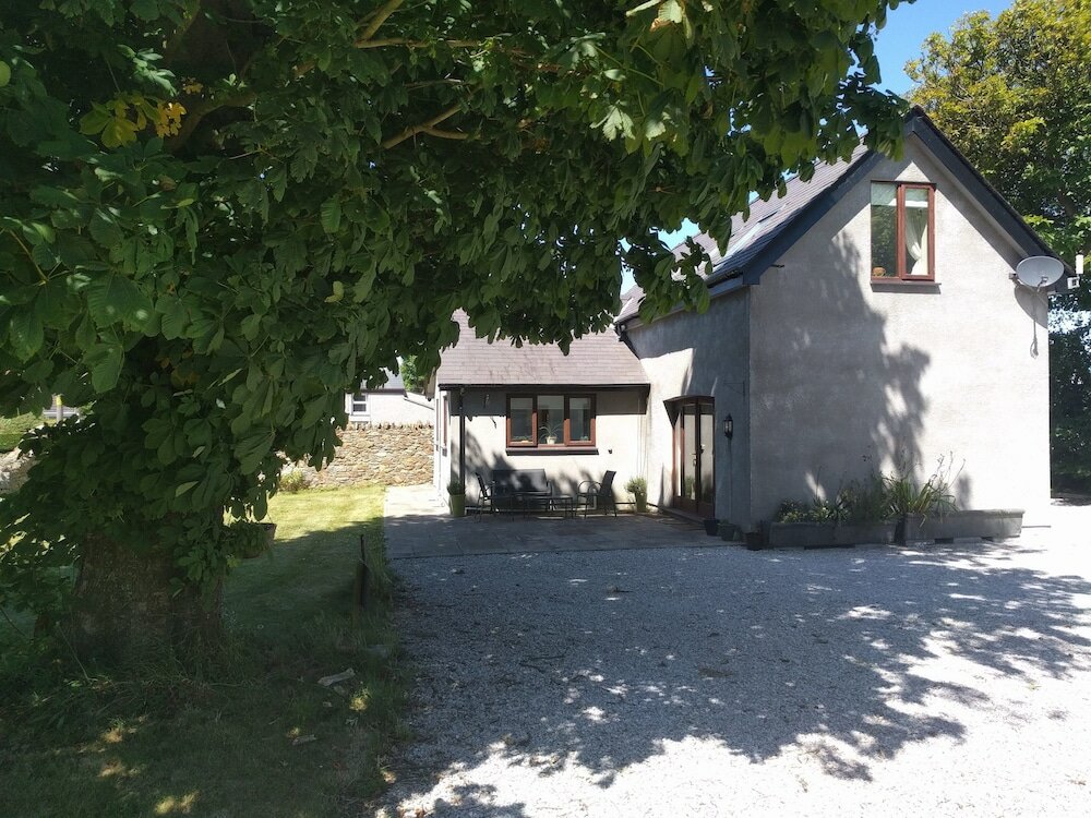 Фото Honey Cottage