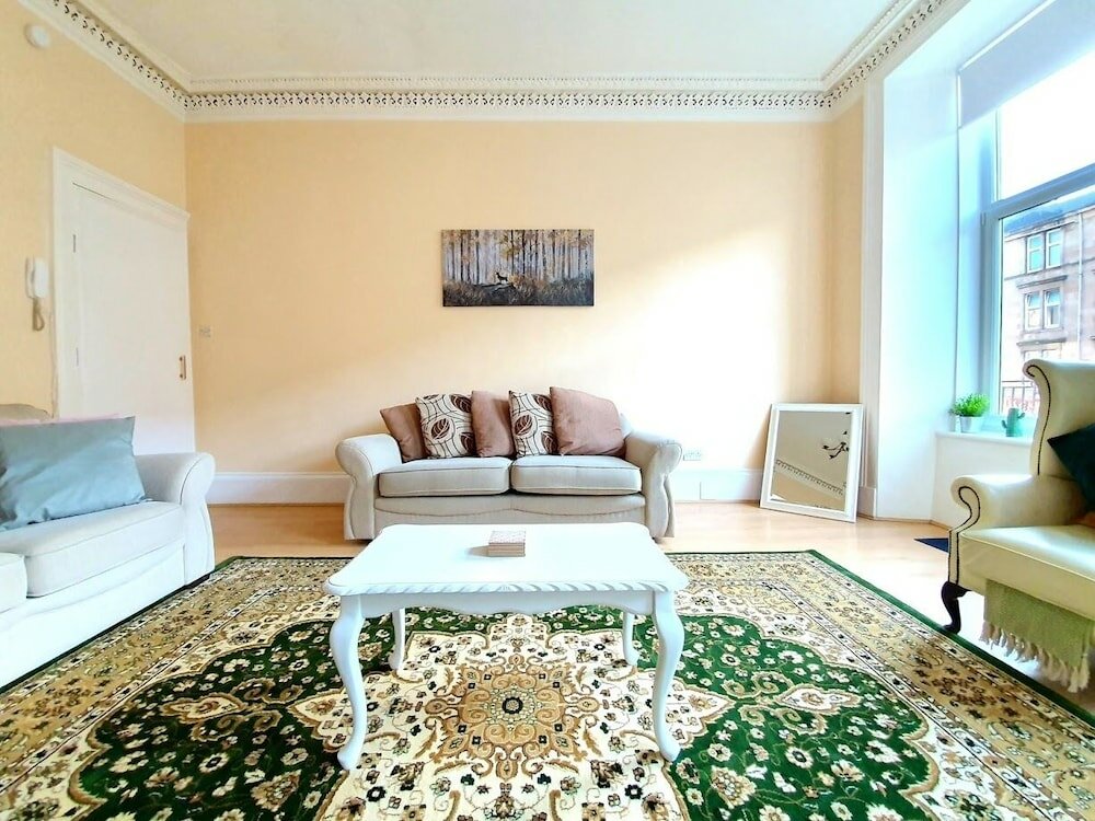 Фото Spacious Apartment In Glasgow