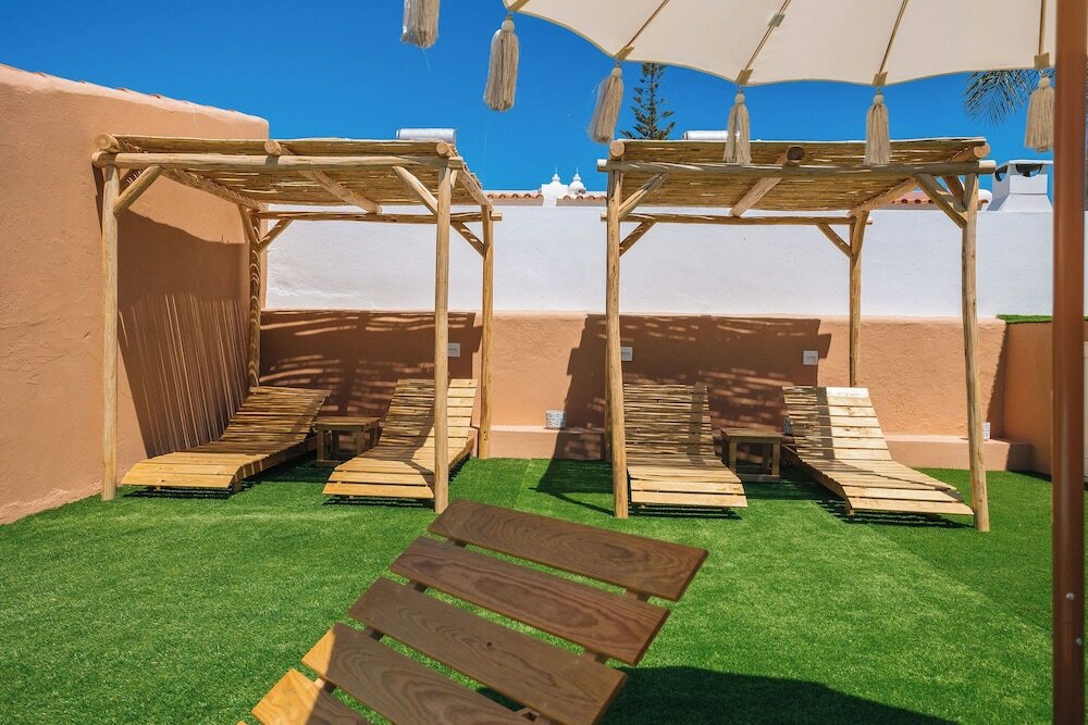 Фото Coral Botique Suites