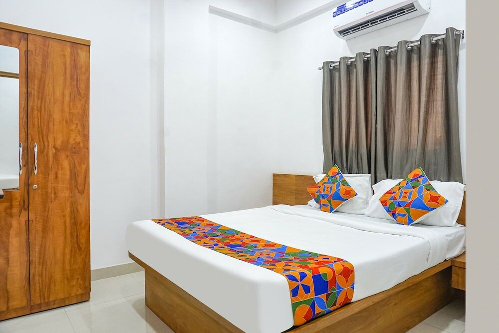 Фото Fabhotel White House