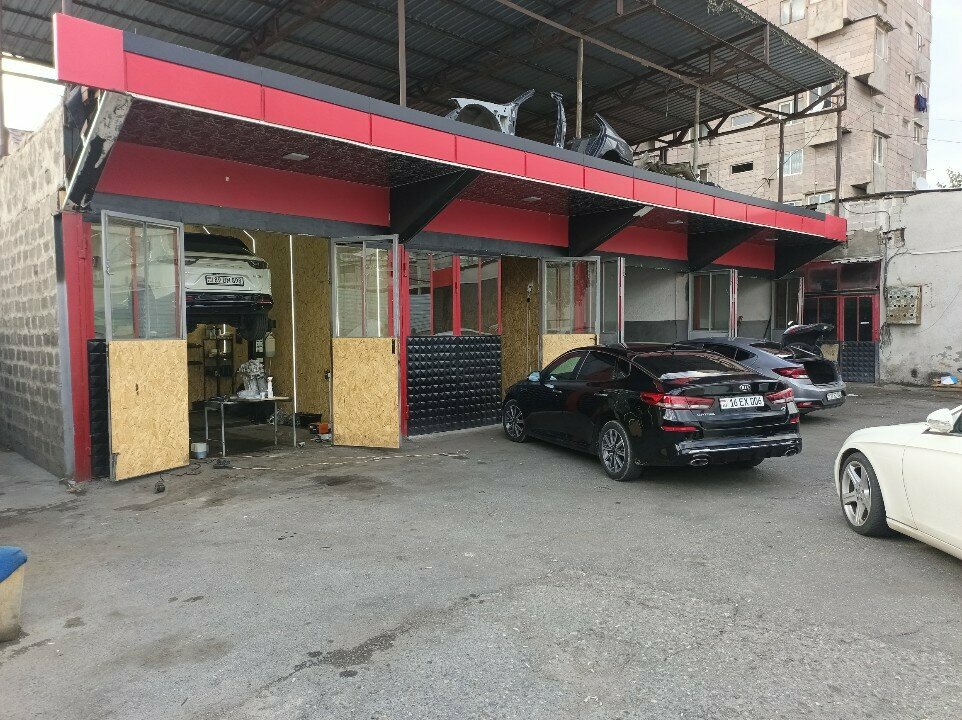 Electric vehicles, sales and service Invitech Car, Yerevan, photo