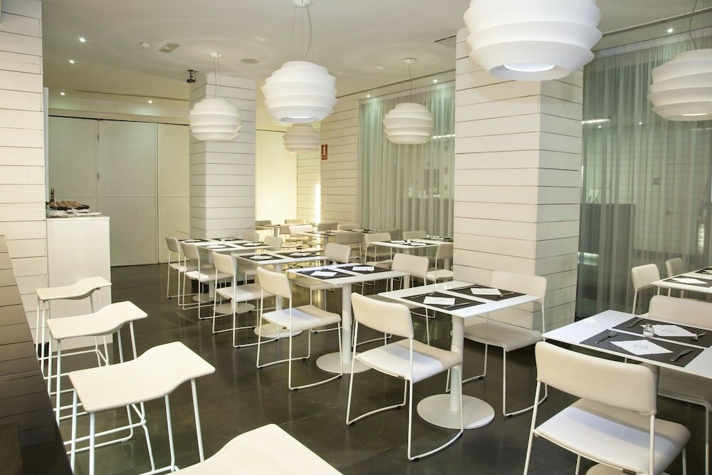 Фото Отель Zenit Conde de Orgaz